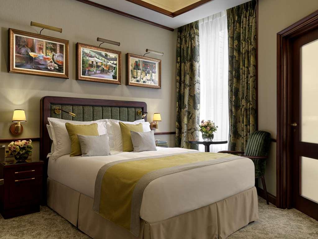 The Stafford London Hotel Room photo A bedroom at the hotel