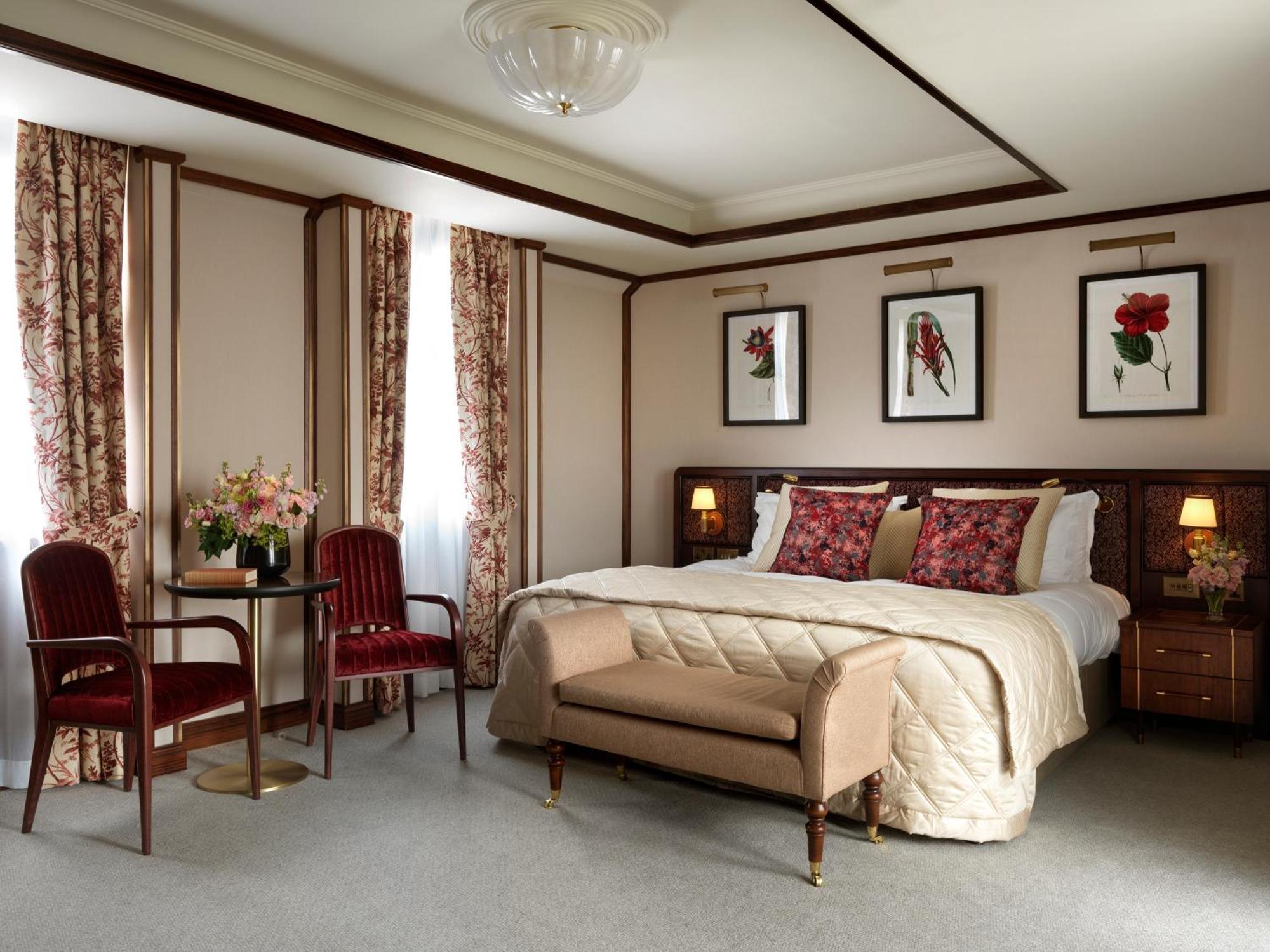 The Stafford London Hotel Exterior photo A bedroom at the hotel