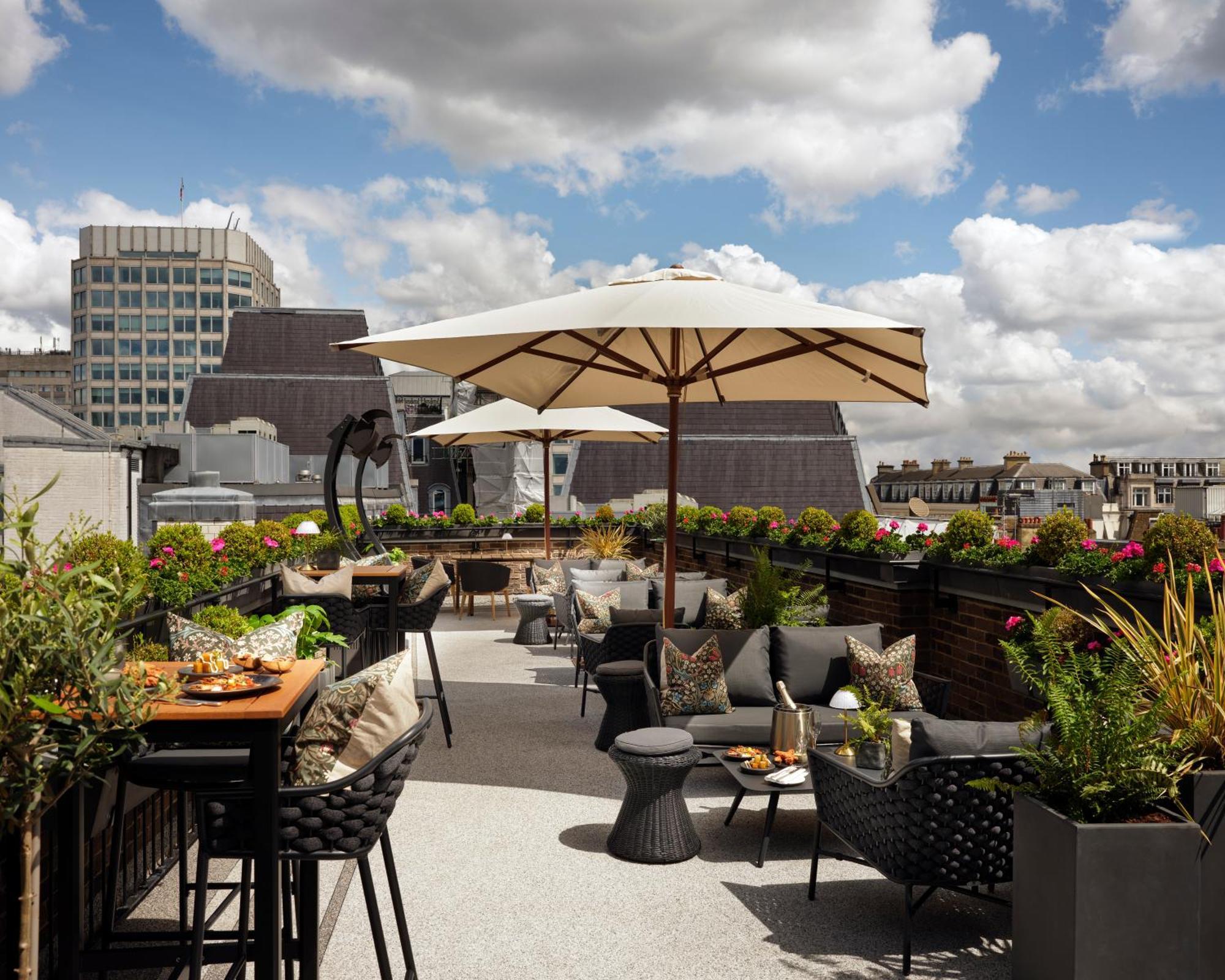 The Stafford London Hotel Exterior photo The rooftop bar at the London Edition