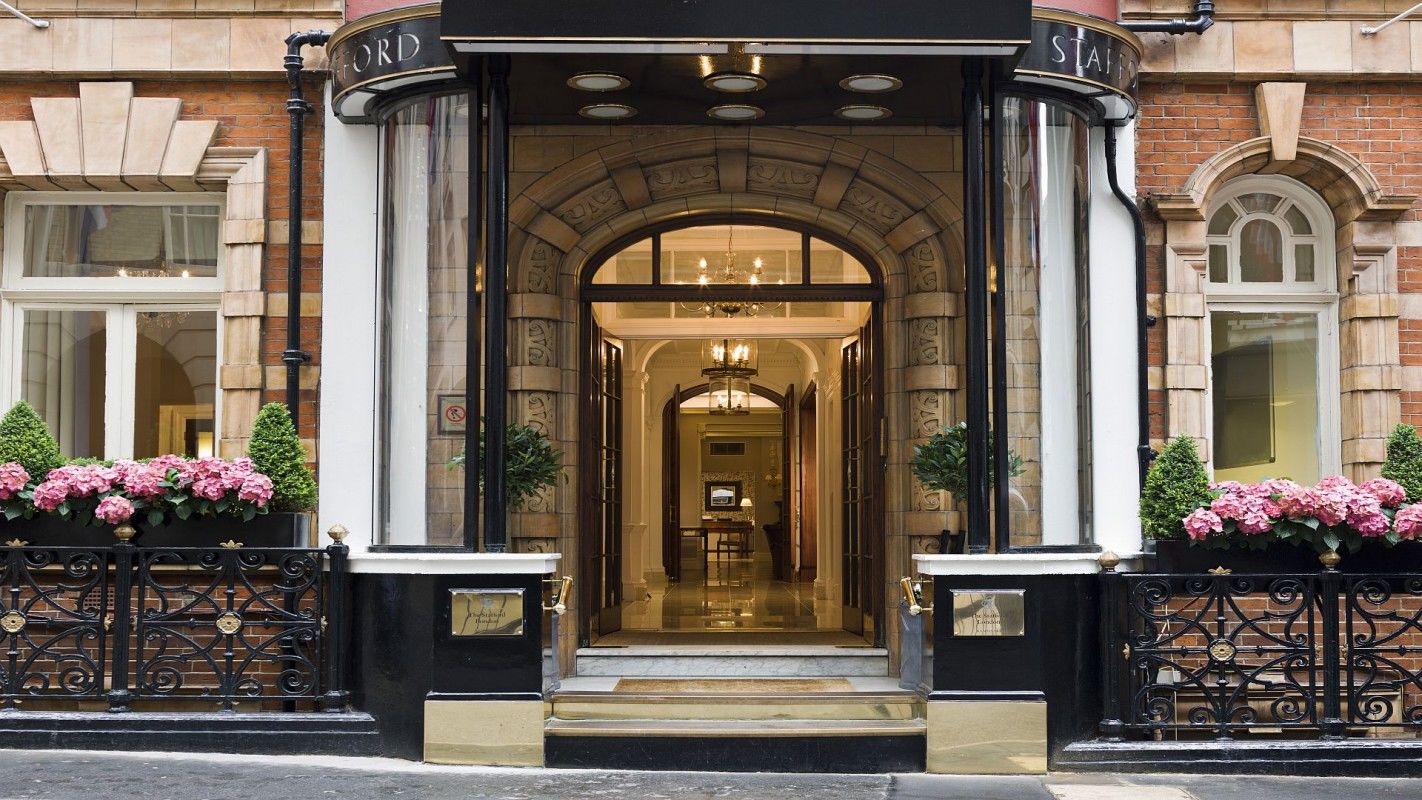 The Stafford London Hotel Exterior photo Entrance to the hotel