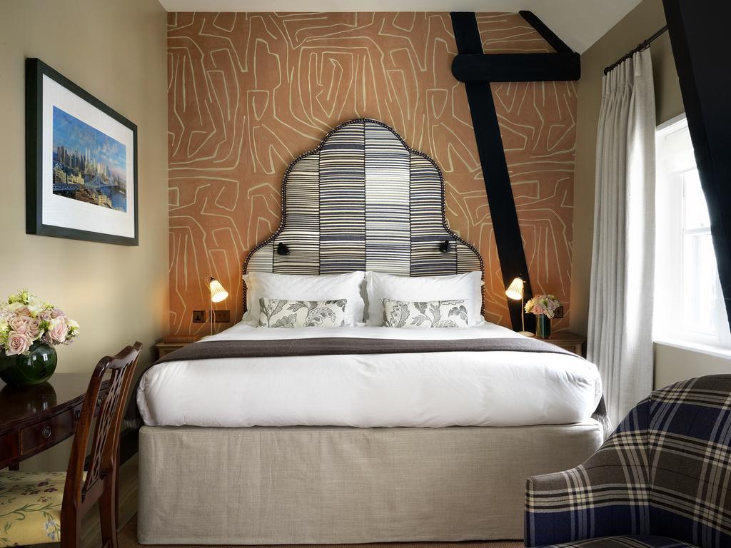The Stafford London Hotel Exterior photo A bedroom at The Mitre