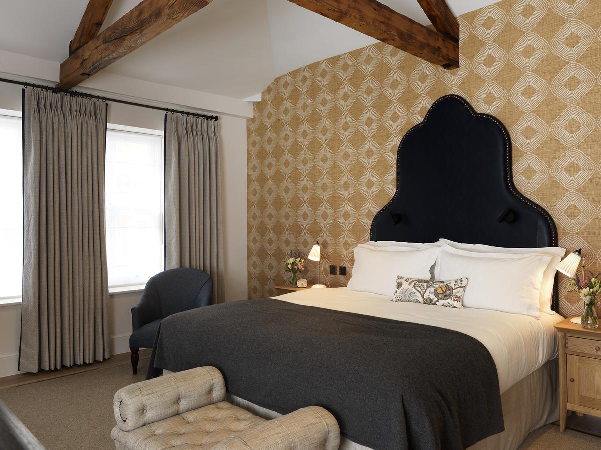The Stafford London Hotel Exterior photo A bedroom at The Mitre