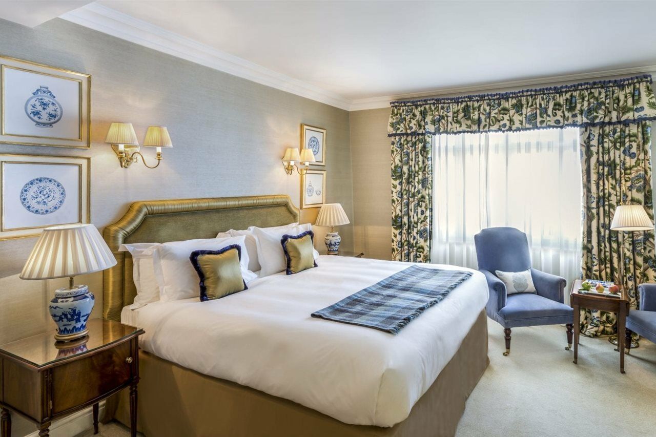 The Stafford London Hotel Exterior photo A bedroom at the hotel